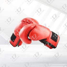 拳擊手套、頭盔、護(hù)膝